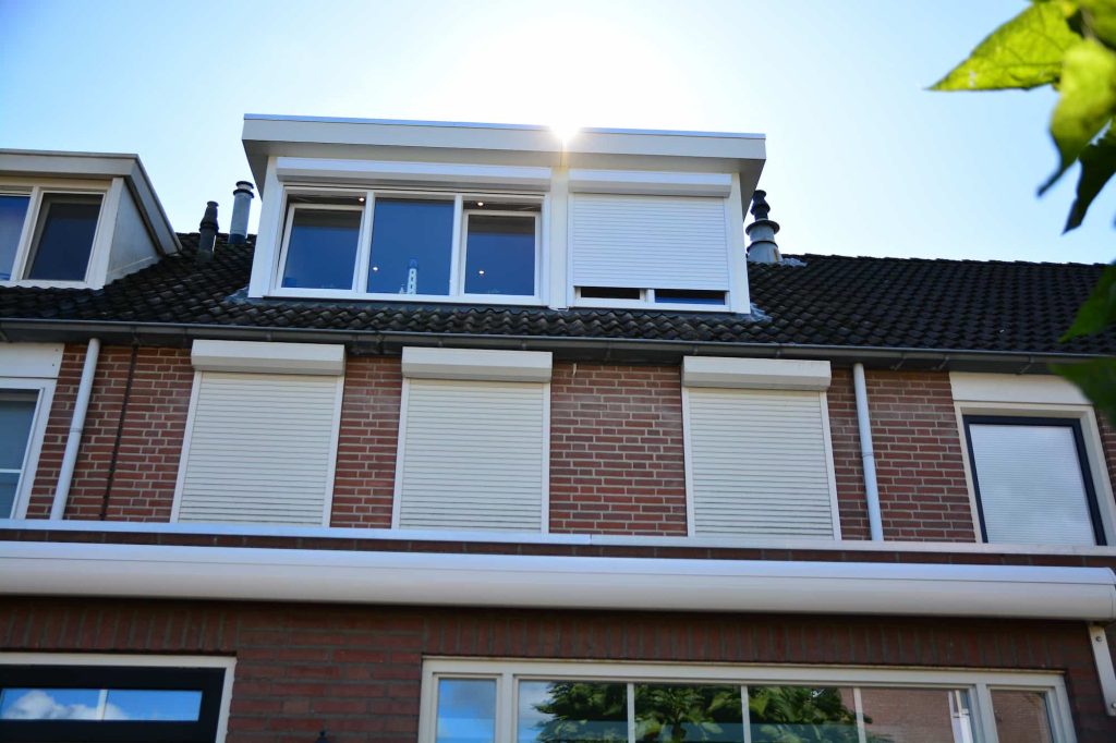 Dakkapel in verhouding tot de woning in de Achtse Barrier